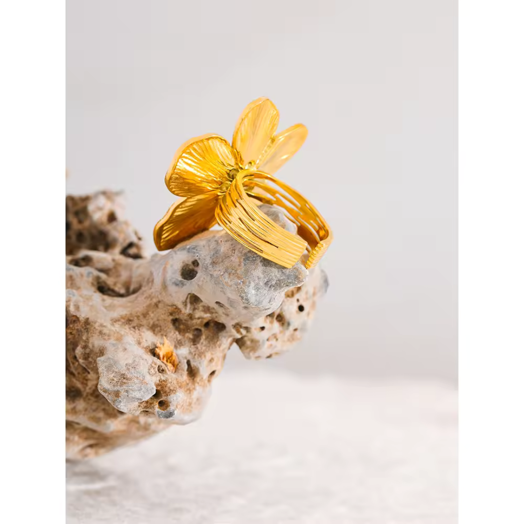 Anillo Flor de Hong Kong