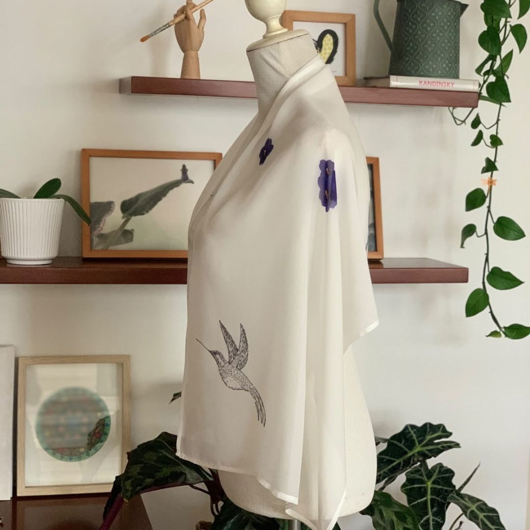 Pañuelo de gaza musselina blanca - Print floral y colibríes