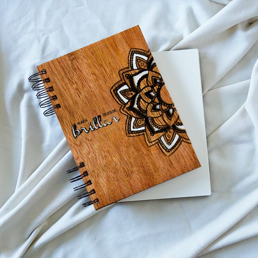 Libreta de Madera Grande "Nunca dejes de brillar" - Aguacate Shop Perú