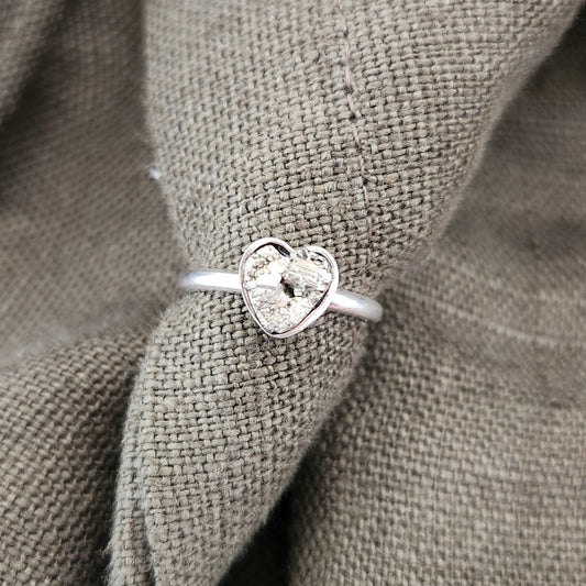 Anillo Pirita Corazón
