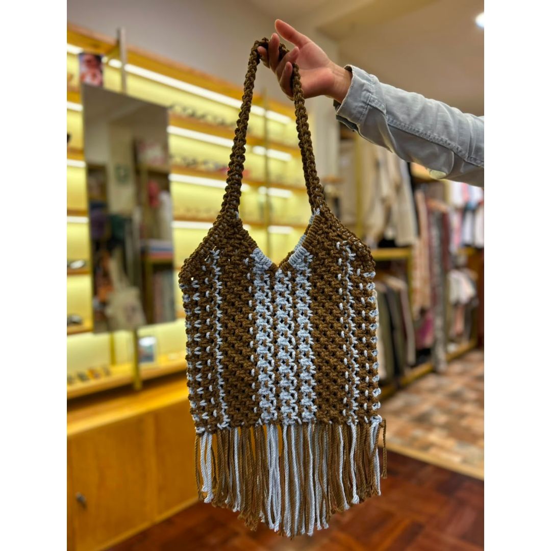 Cartera de macramé Sauvignon - Celeste con marrón