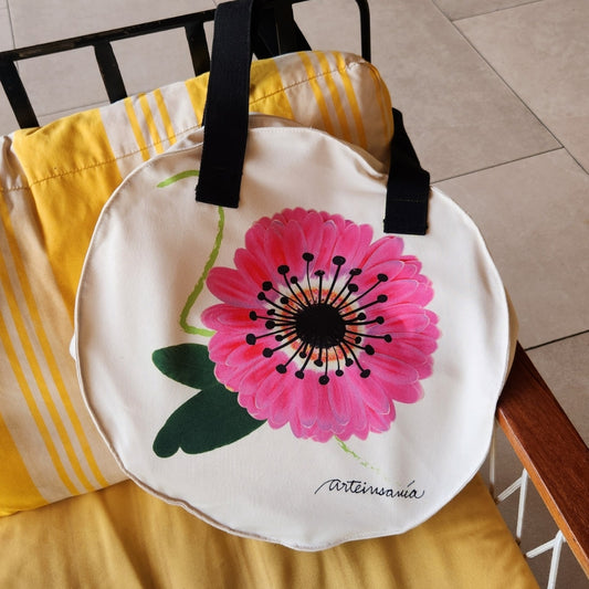 Bolso circular asa negra Collage - Gerbera rosada - Aguacate Shop Perú